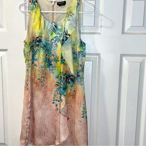 Bebe XS Floral mini dress